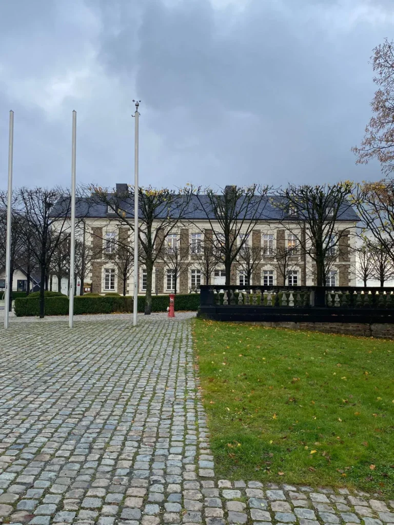 institut-uniq slide bild
